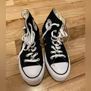 Black platform converse, size 7, never worn.